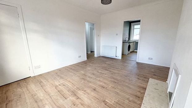 2 Bed Flat, Brownside Drive, G13 - Photo 1