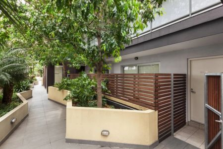 Two Bedroom Apartment in the Heart of St Kilda - Photo 5