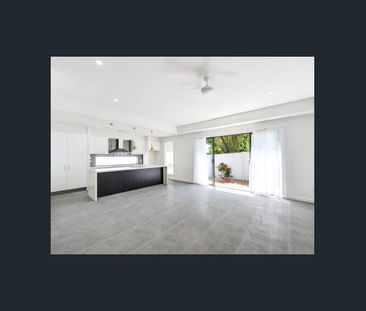 MODERN FOUR BEDROOM DUPLEX - FURNISHED - Photo 1