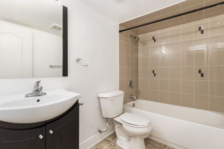 For Lease - 243 Elbern Markell Drive Unit# Basement, Brampton, Ontario - Photo 4