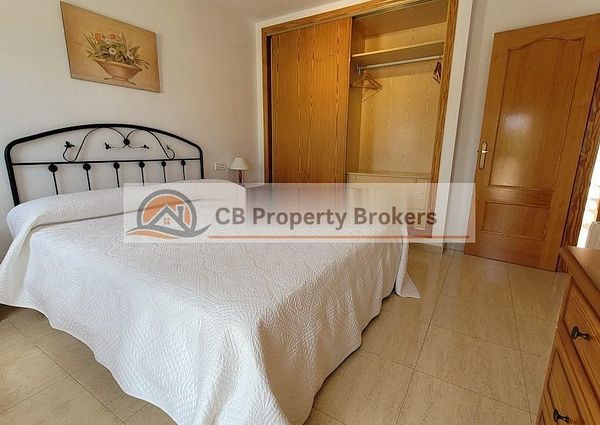 APARTMENT IN URBANIZATION WITH POOL AND PARKING
Rental apartment for long stays of at least one year.
Located in the Jardines de Alfaz urbanization, a very quiet area
close to schools and all the services of Alfaz Del Pi