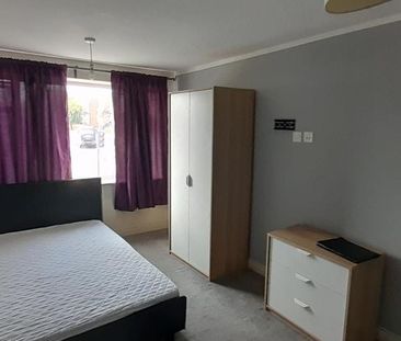 1 bedroom in a house share to rent - Photo 6