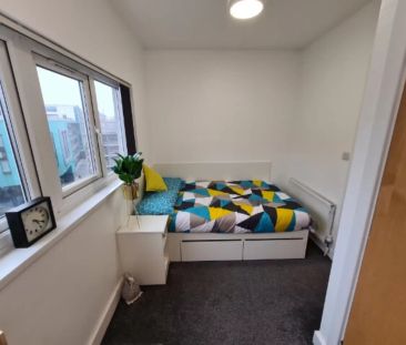 Silver Ensuite - Photo 5