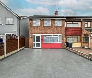 Beaumont Drive, DA11 - Photo 1