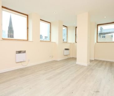 2 bedroom flat to rent - Photo 3