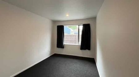 Gorgeous 2 Bedroom Home in the Heart of Addington - Photo 2