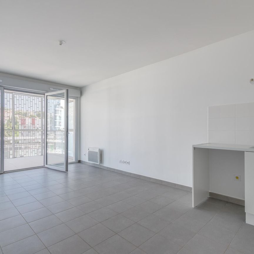 location Appartement F3 DE 61.95m² À NICE - Photo 1