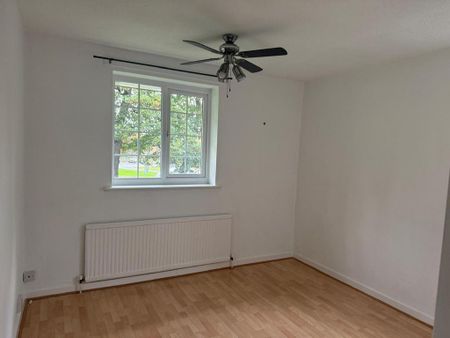 2 bedroom maisonette to rent - Photo 4