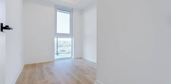 BRAND NEW CORNER UNIT 2 BEDS 1 BATH GALLERIA ON THE PARK - Photo 2