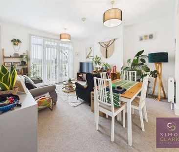 Aldersbrook Road, London, E12 - Photo 6