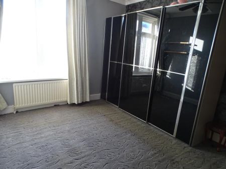 2 bedroom maisonette to rent - Photo 3