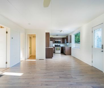 For Lease - 35 St. Clair Street, Collingwood, Ontario - Photo 3