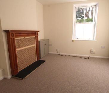 Park Road Worthing West Sussex - Photo 3