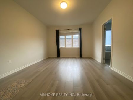 For Lease - 168 Tempel Street, Richmond Hill, Ontario - Photo 4