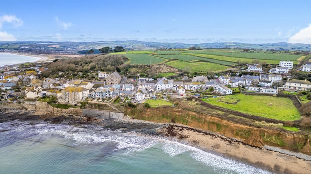 3 bedroom House To Let - Photo 1