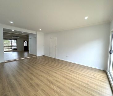 Four Bedroom Updated Family Home - Photo 2