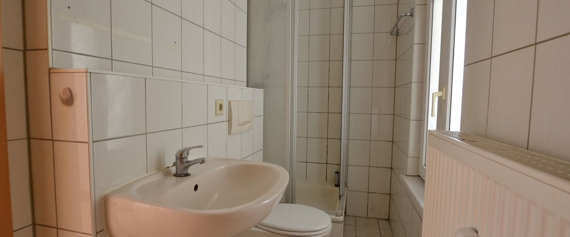 I kleine 2-RW in Plagwitz I Laminat I Duschbad I Einbauküche I grüner Innenhof I - Foto 1