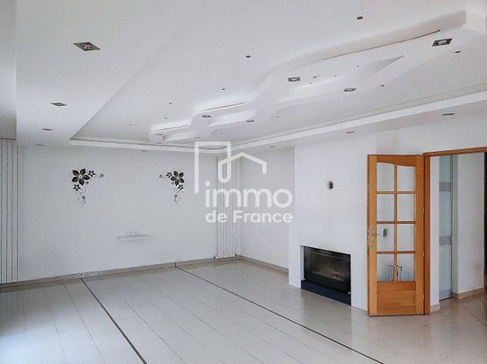 Location maison 5 pièces 170 m² à Molinges (39360) - Photo 1