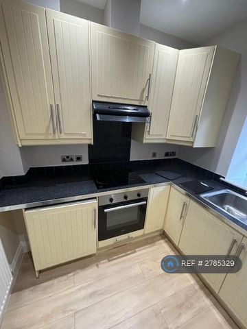 2 bedroom maisonette to rent - Photo 5