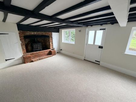 2 bedroom detached house to rent - Photo 2