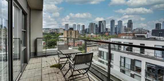 Penthouse entièrement meublé avec magnifique vue a Louer a Griffintown - Photo 2