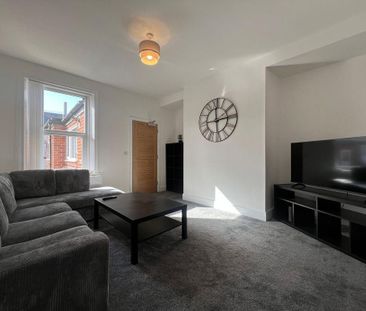 1 bedroom in a flat share to rent - Photo 6