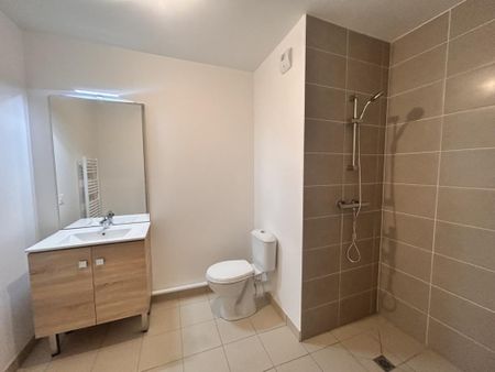 Location Appartement 1 pièce 41m² CAEN 14000 - Photo 2