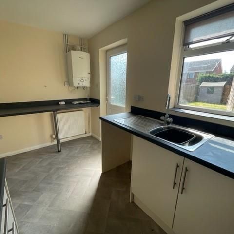 2 bedroom semi-detached house to rent - Photo 1