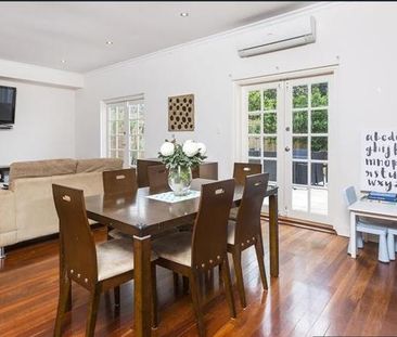 102 Monash Avenue, Como WA 6152 - Photo 3