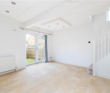 3 bedroom detached house to rent - Photo 4