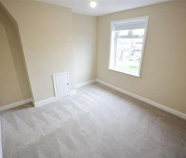 Basford Park Road, May Bank, Newcastle-under-lyme, ST5 - Photo 2