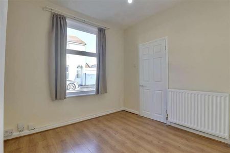 Liverpool Road, Portsmouth, PO1 - Photo 2