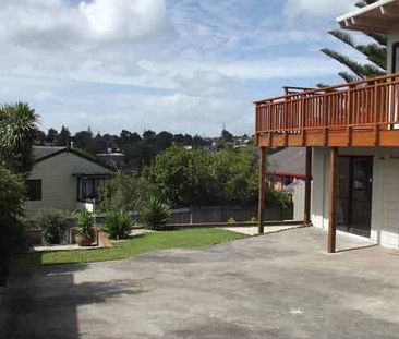 Wonderful in Torbay - Photo 3