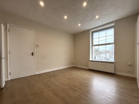 Brunswick Road, Shoreham-by-Sea, BN43 2 bedroom flat to rent - Photo 5