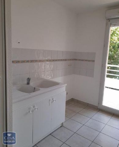 Location Appartement 3 pièces 64m² CLUSES 74300 - Photo 2