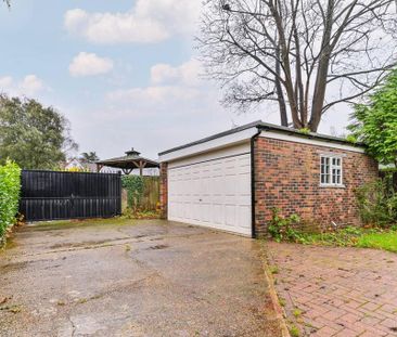 4 bedroom detached house to rent - Photo 6