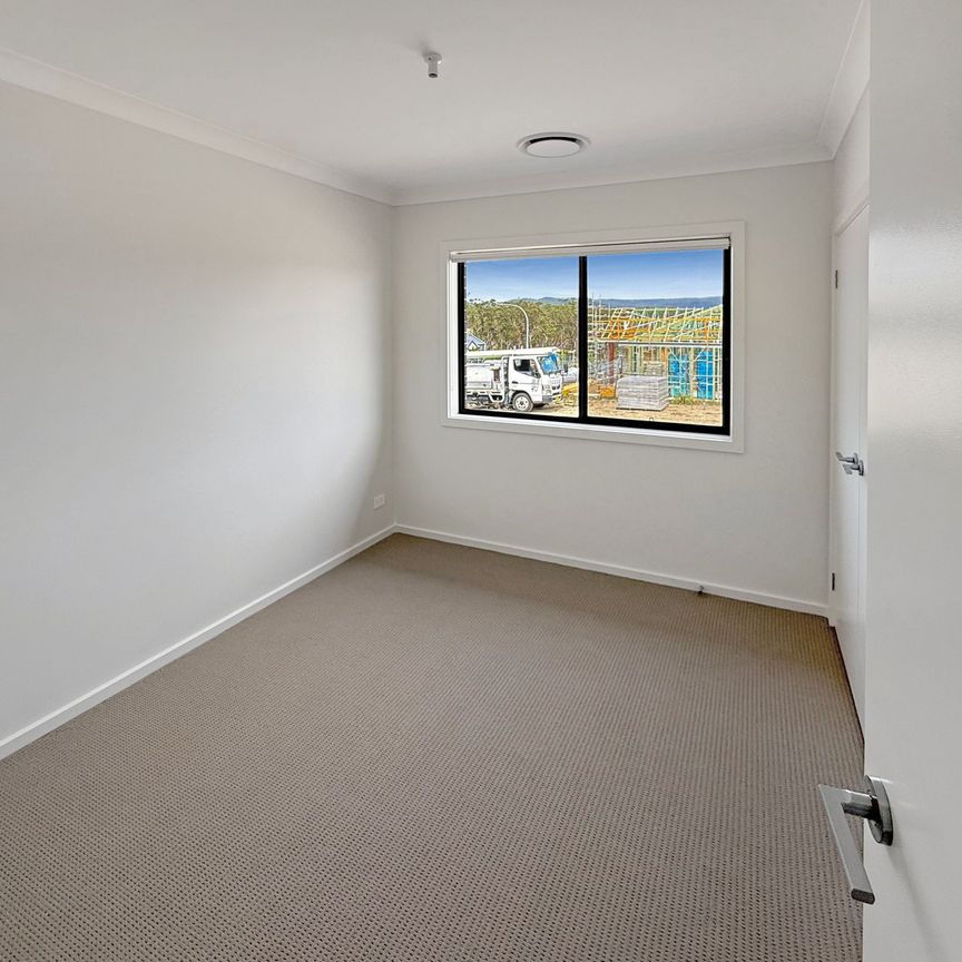 BRAND NEW 4 BEDROOM DUPLEX - Photo 1