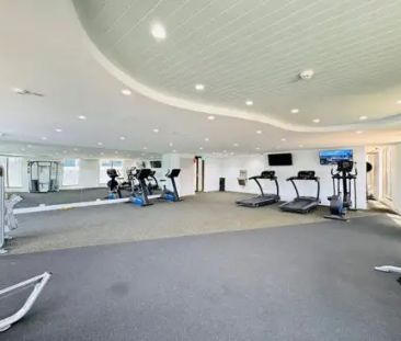 “Water views &amp; Furnished Resort Style Apartment” - Photo 3