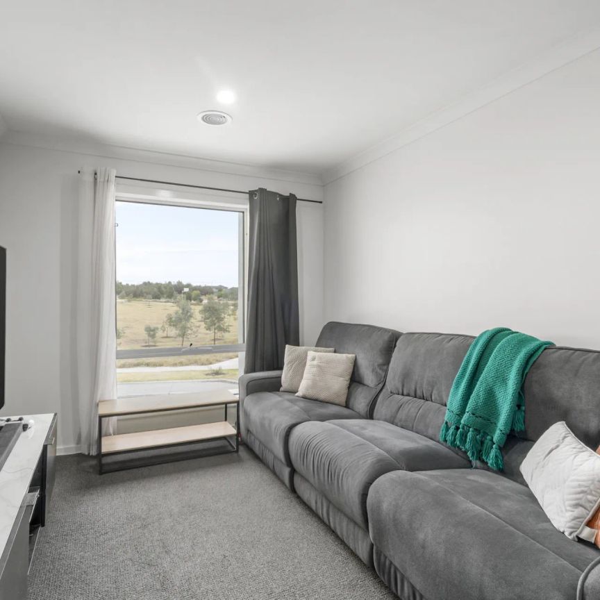 58 Principal Drive, - Photo 1