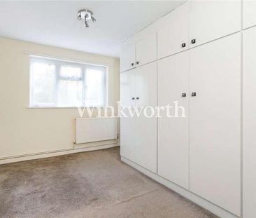 Springbank, London, N21 - Photo 4