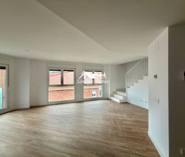 Dúplex de alquiler en Calle de las Matas, 1, Casa Amarilla - Photo 3