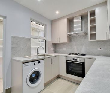 3 bedroom terraced house to rent - Photo 3