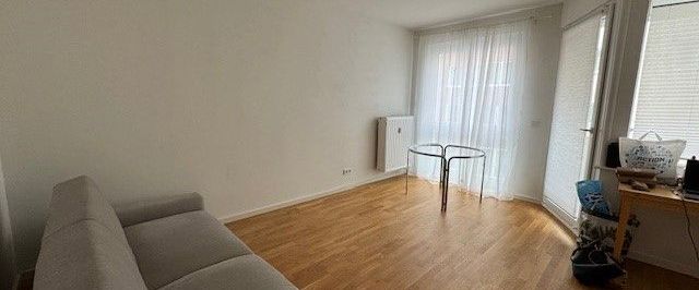 Zentrale 1-Zimmerwohnung mit Einbauküche - Photo 1