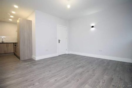 2 bedroom property to rent in Brentwood - Photo 4