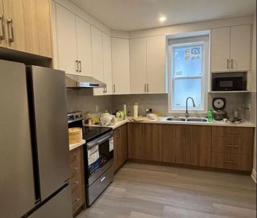 643 Bathurst Street #202 - Photo 2