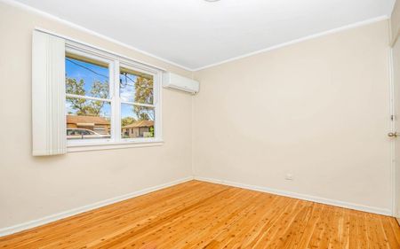 THREE BEDROOM HOME - Photo 4