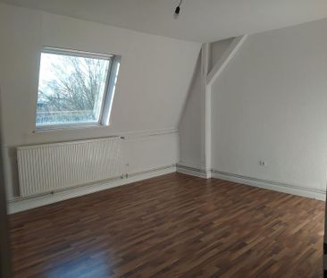 romantische Dachgeschosswohnung in historischer Stadtvilla - Photo 3