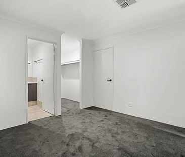 NEAT AS A PIN! – Southern River Living! - Photo 2