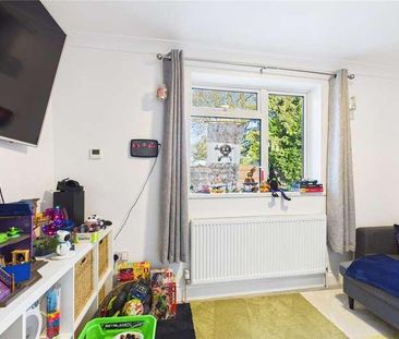 North Street, Theale, Reading, Berkshire, RG7 - Photo 4