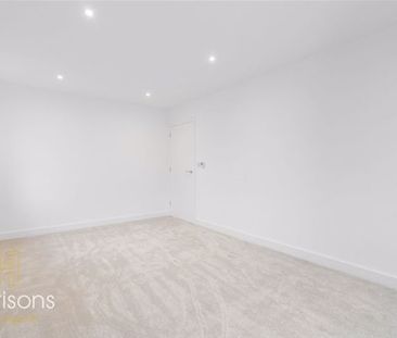 Sunnybank Terraced, Darwen - Photo 2